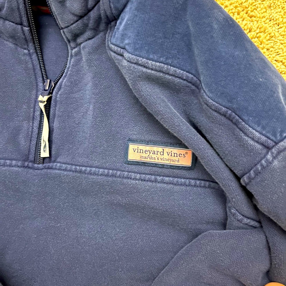 Vineyard vines shep shirt,